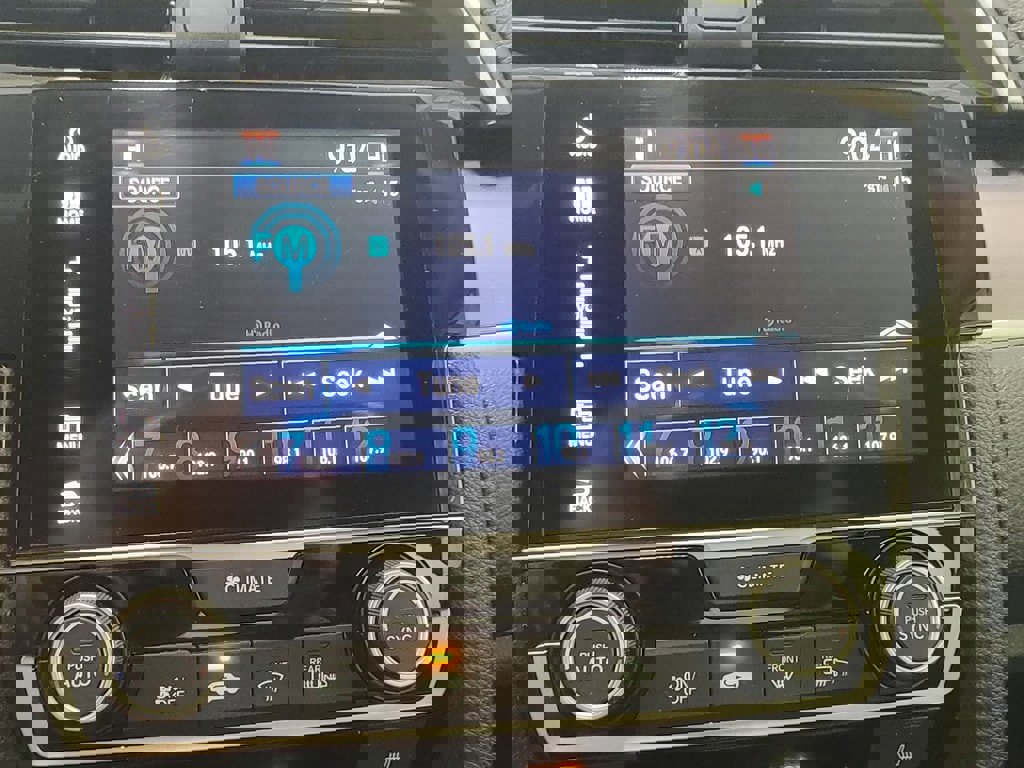 Used 2018 Honda Civic EX-L image 19