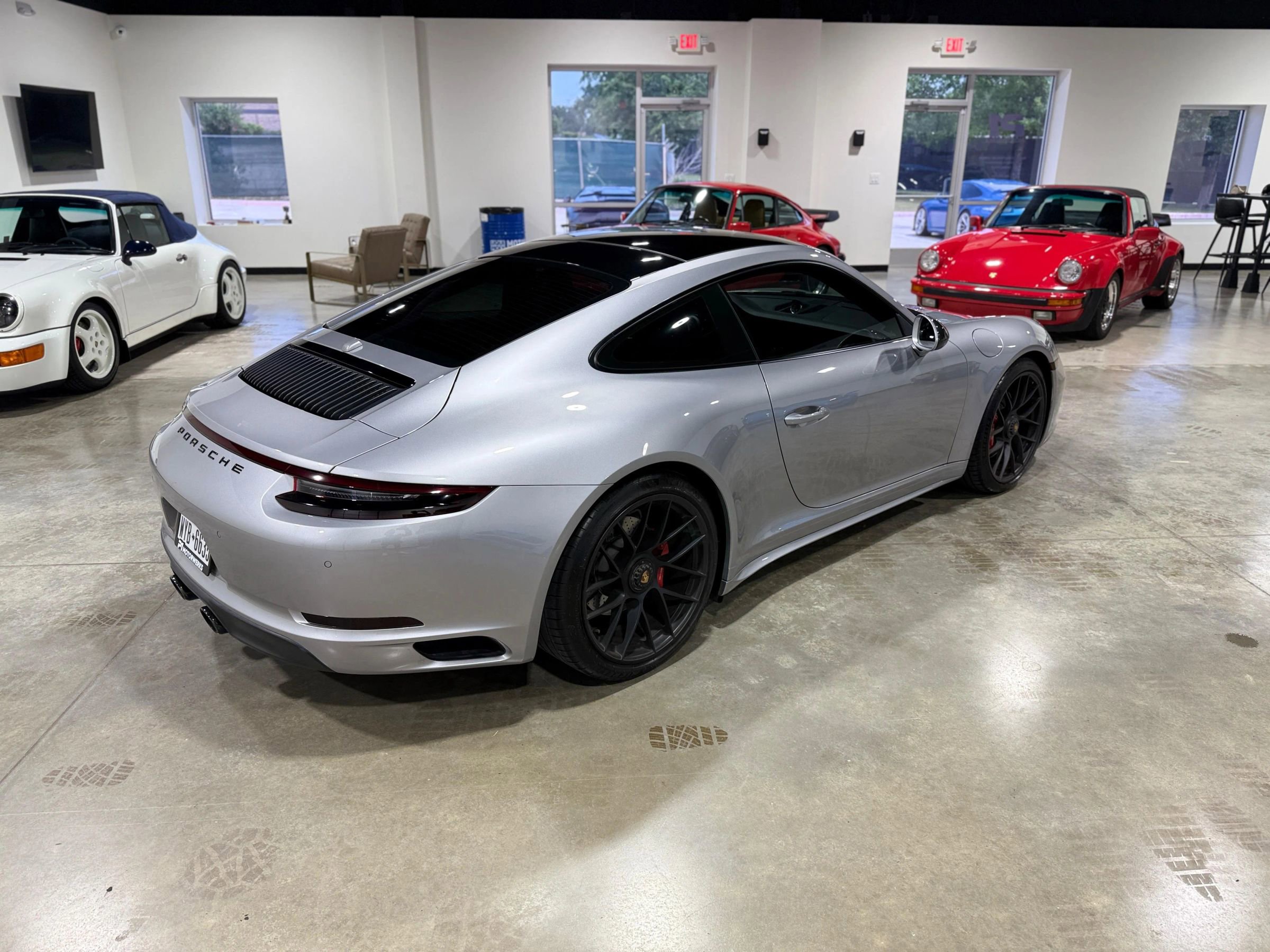 Used 2019 Porsche 911 Carrera 4 GTS AWD/4WD image 8