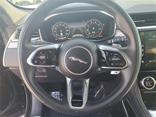 Used 2025 Jaguar F-PACE R-Dynamic S image 19