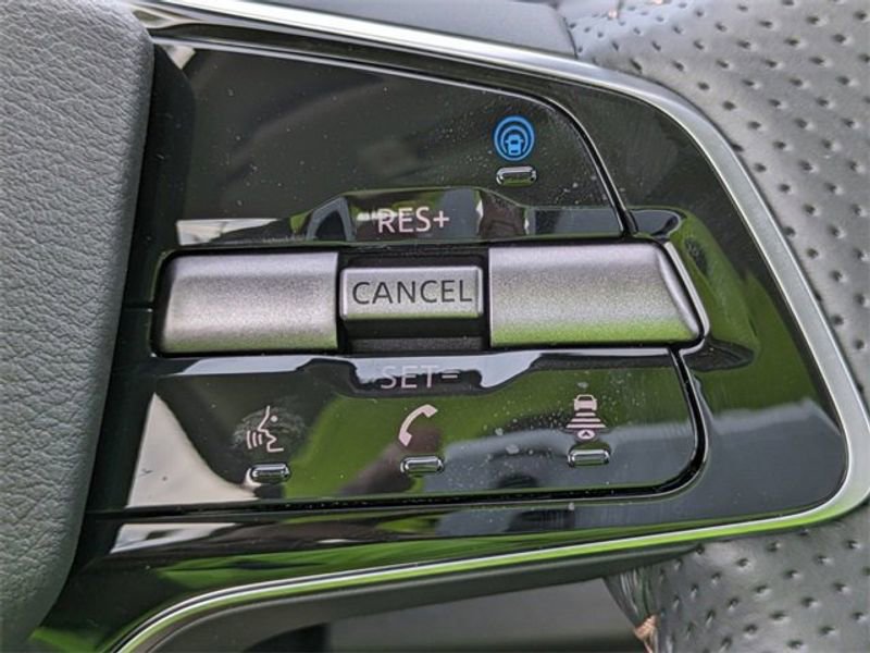 New 2023 Nissan Ariya AWD image 27