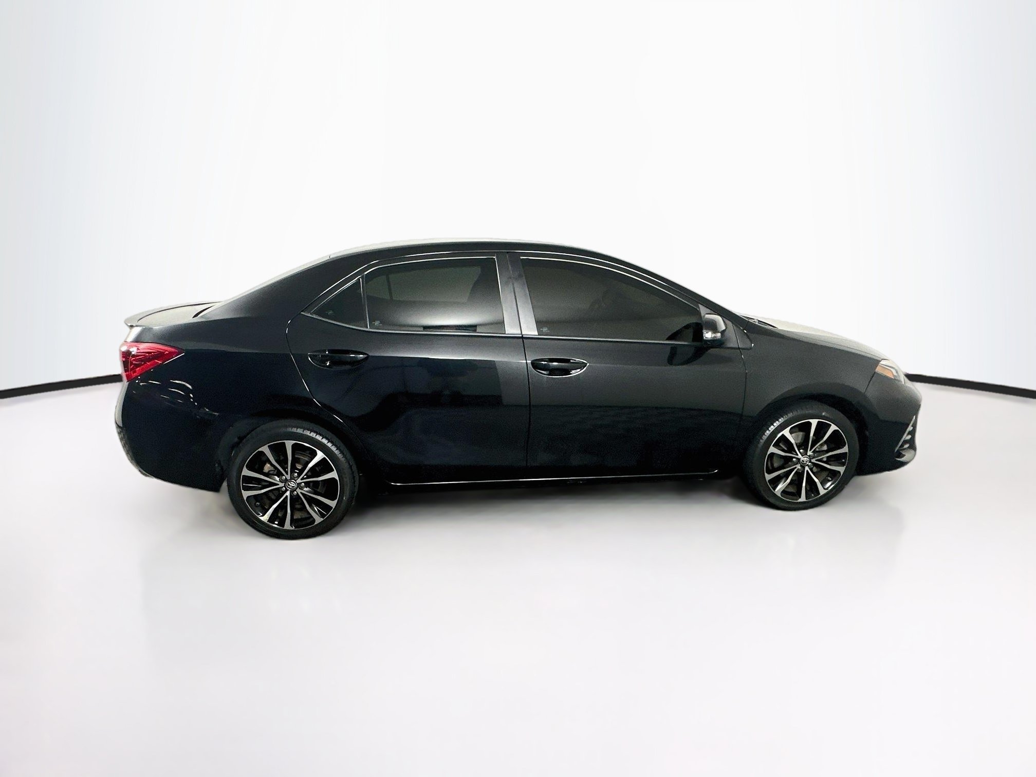 Used 2019 Toyota Corolla SE FWD image 10