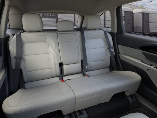 New 2026 Lincoln Nautilus Premier AWD/4WD image 11