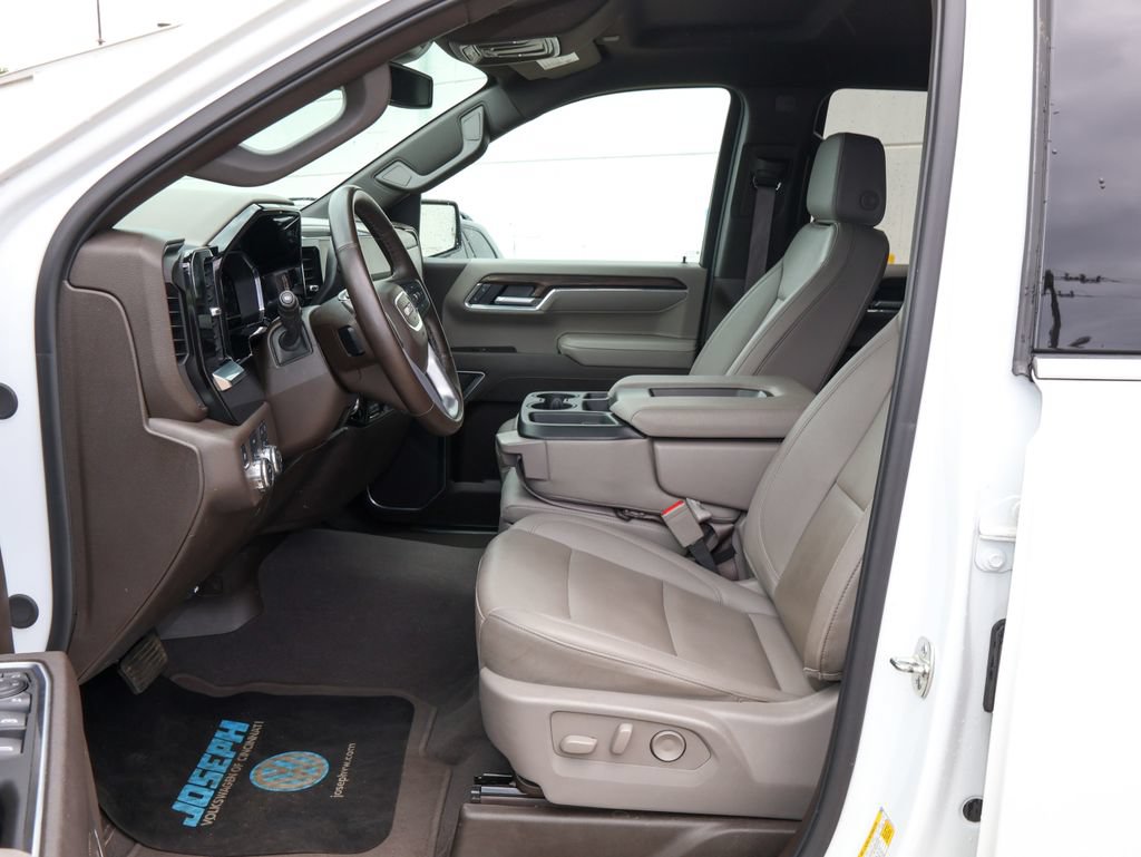 Used 2025 GMC Sierra 1500 SLT AWD/4WD image 11