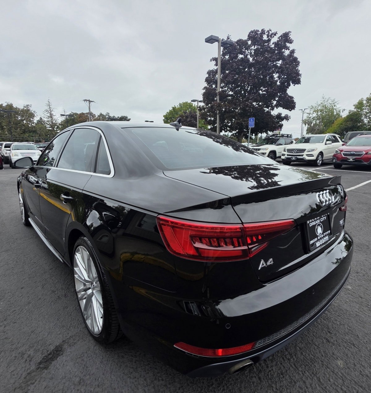 Used 2017 Audi A4 2.0T Premium Plus w/ Premium Plus Package image 8