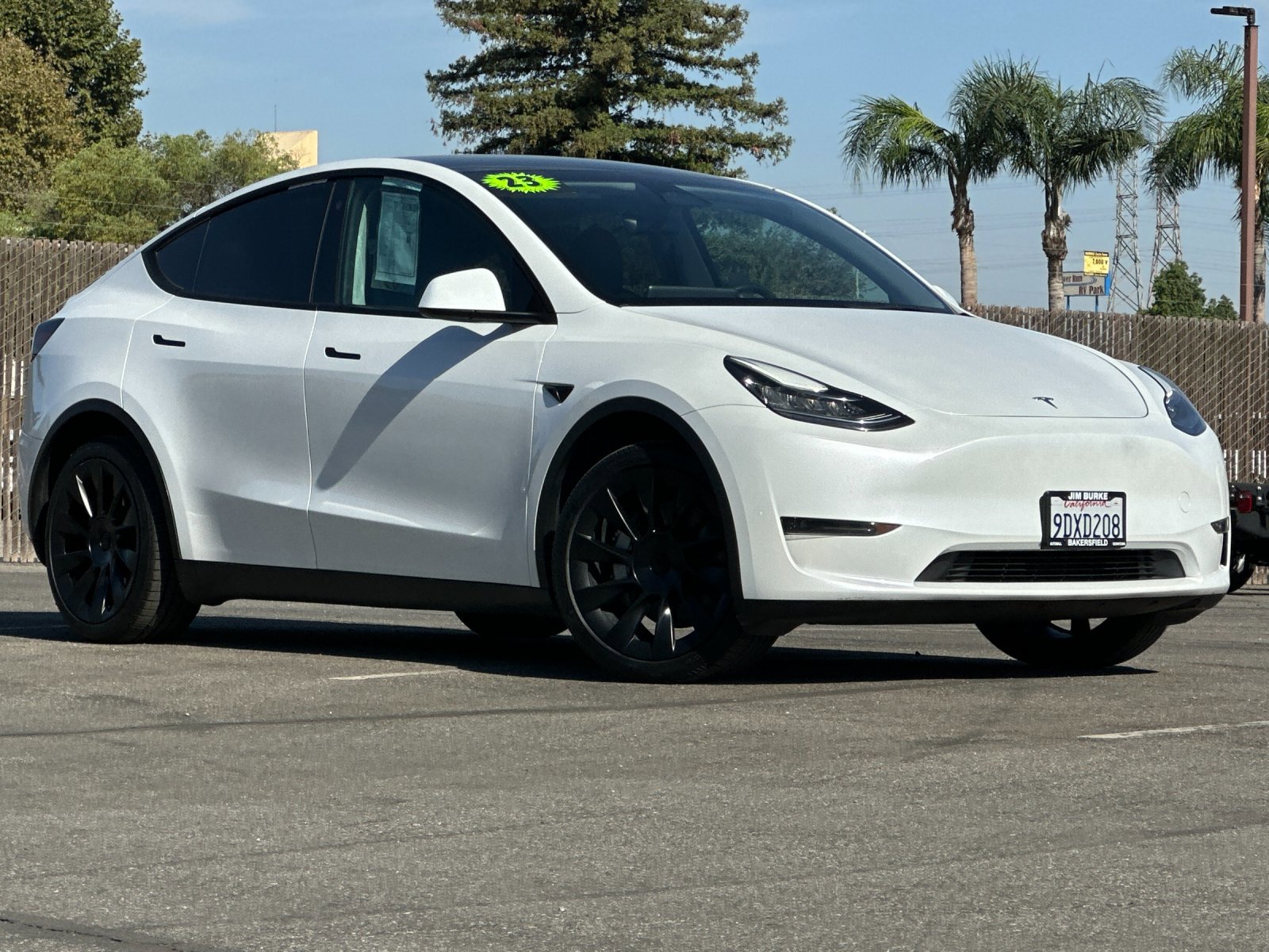 Used 2023 Tesla Model Y Long Range image 2