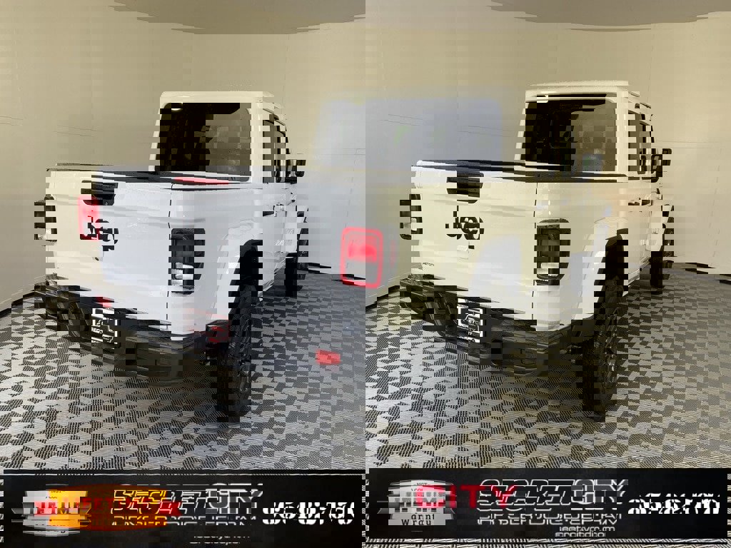 New 2025 Jeep Gladiator Sport image 7