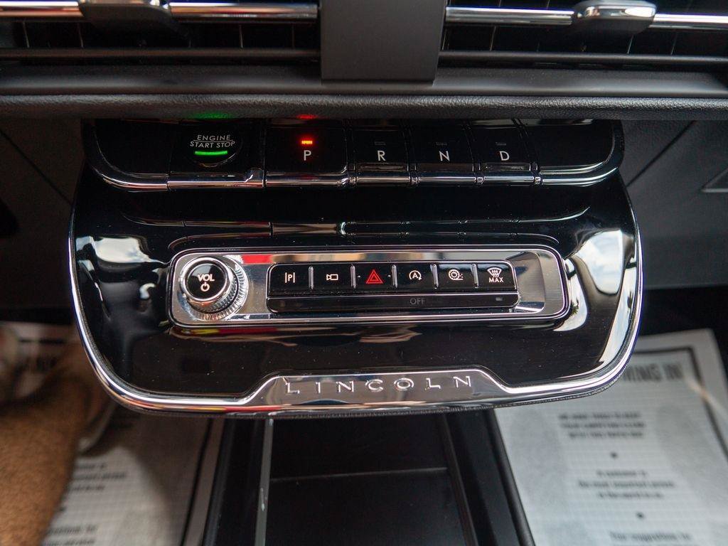 Used 2023 Lincoln Corsair FWD image 25