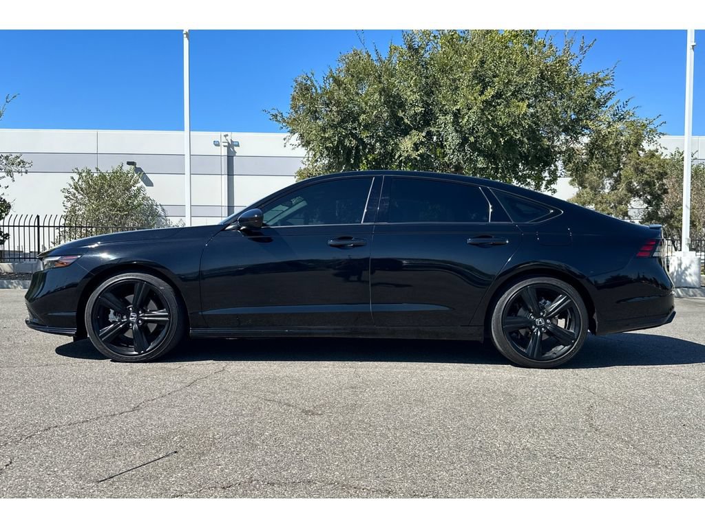 Used 2024 Honda Accord Sport image 2