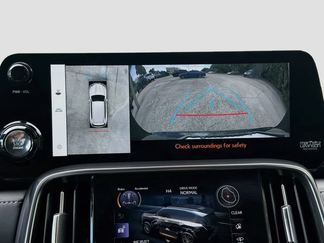 Used 2025 Lexus LX 600 4WD w/ Accessory Package (2T) image 35