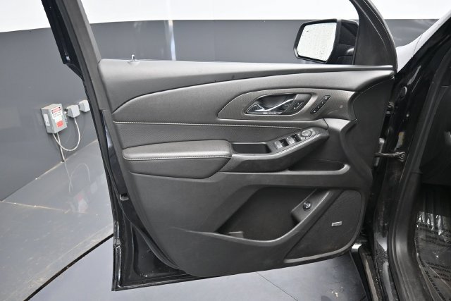 Used 2023 Chevrolet Traverse Premier w/ Redline Edition AWD/4WD image 12