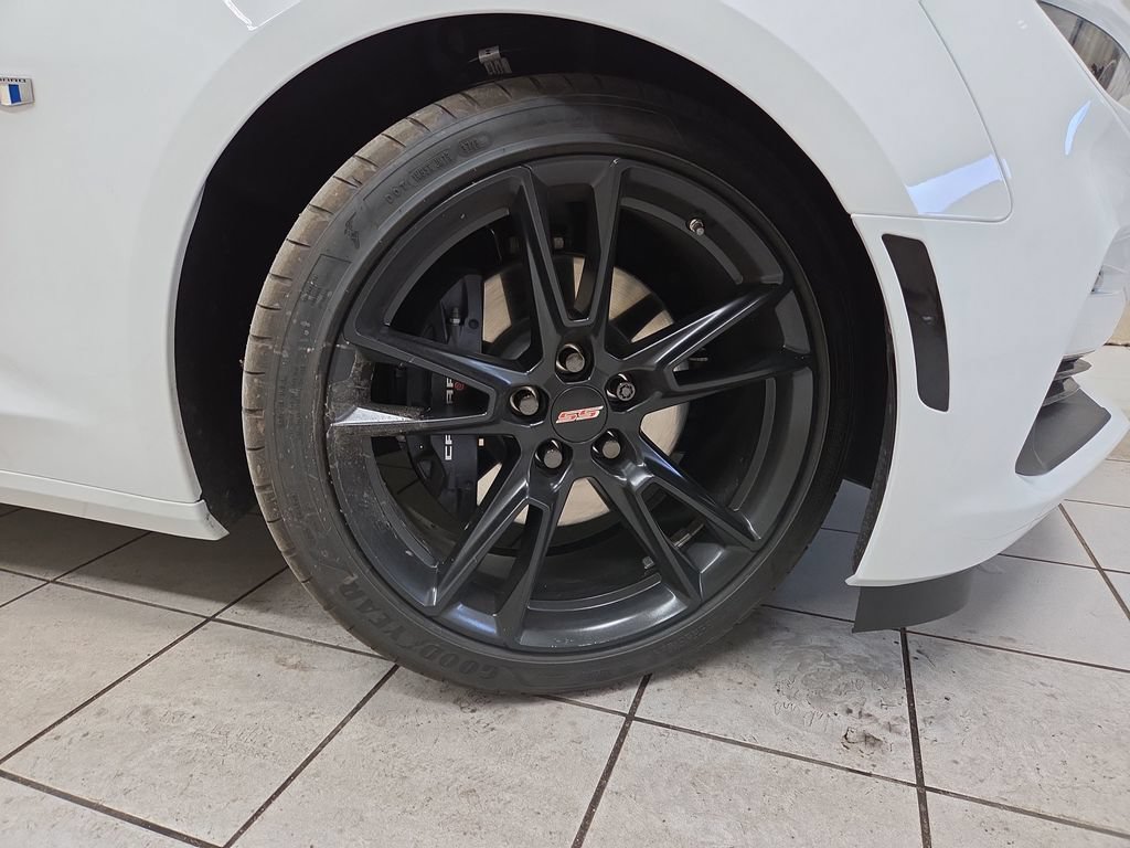 Used 2024 Chevrolet Camaro SS RWD image 8