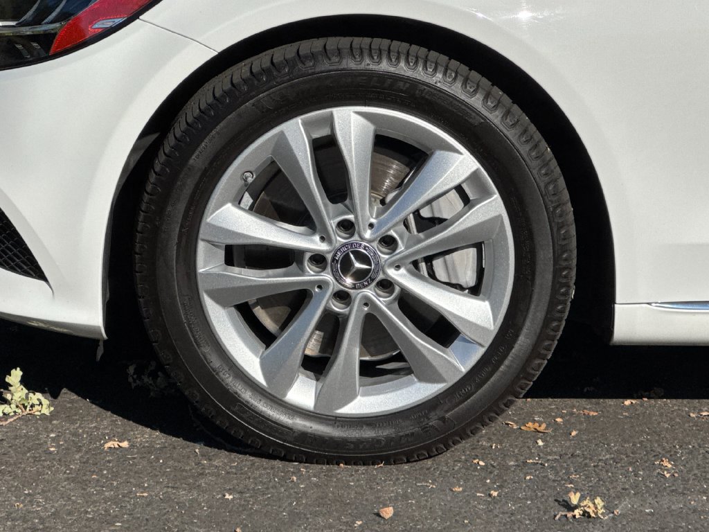 Used 2020 Mercedes-Benz C 300 Sedan image 37