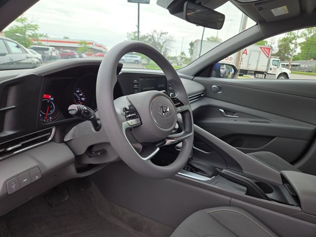 Certified 2023 Hyundai Elantra SEL FWD image 23