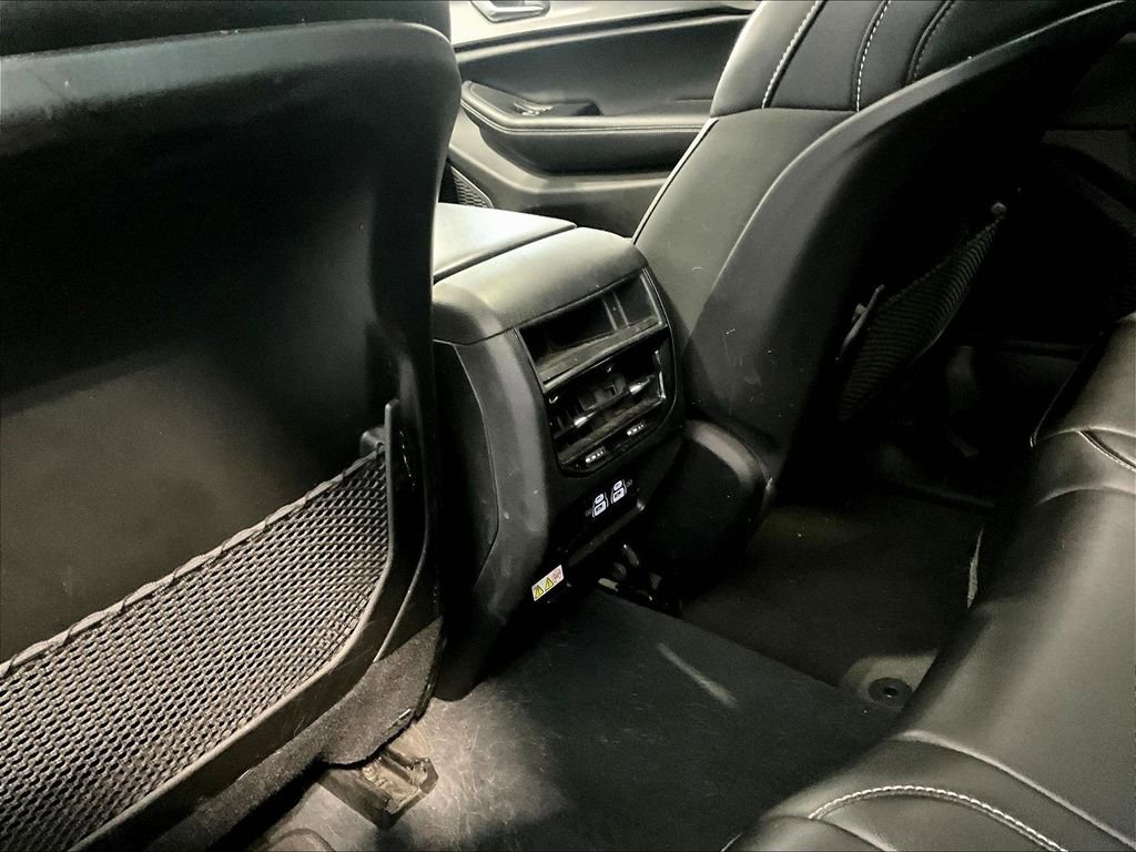 Used 2023 Jeep Grand Cherokee Altitude image 23