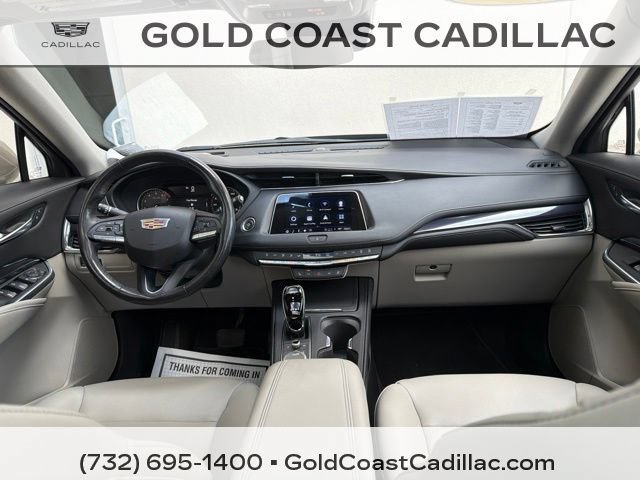 Certified 2023 Cadillac XT4 Luxury w/ Cold Weather Package AWD/4WD image 10