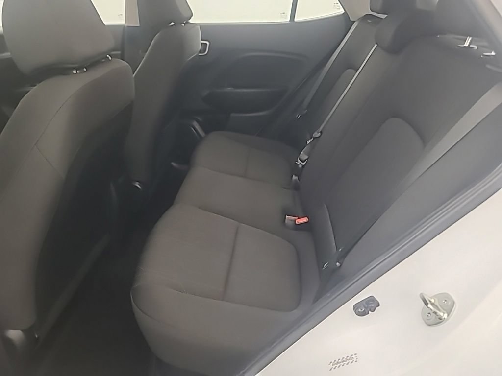 Used 2024 Hyundai Venue SE FWD image 19