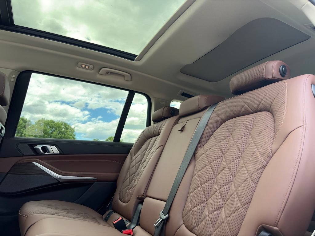 New 2027 BMW X7 xDrive40i AWD/4WD image 18
