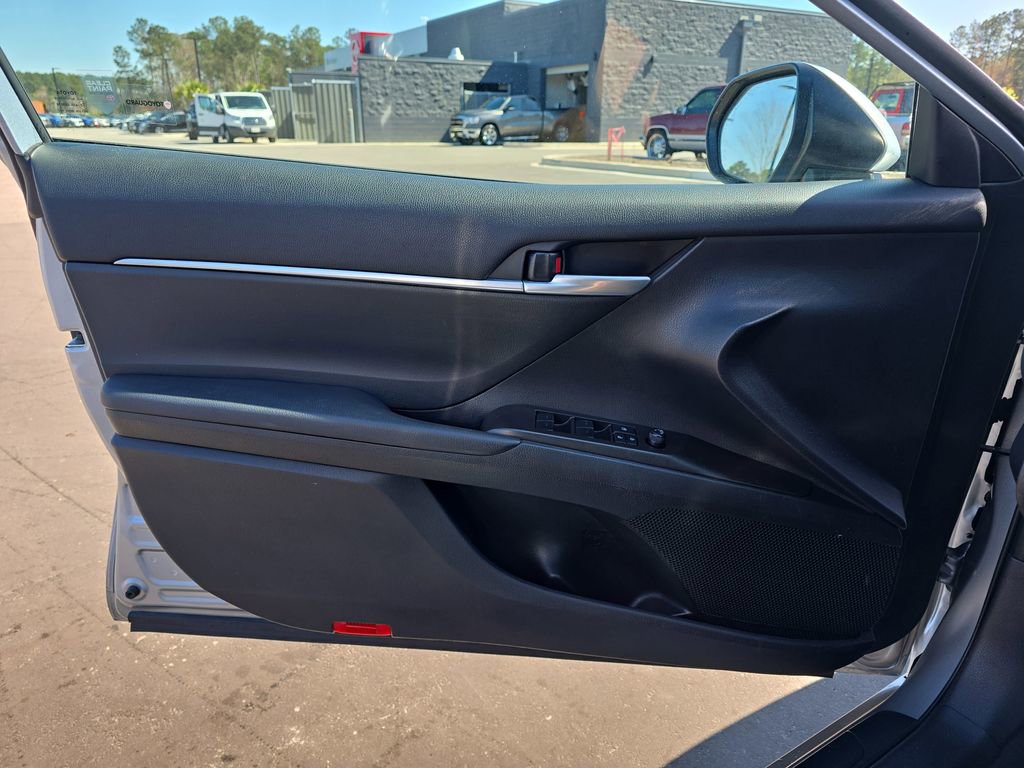Used 2024 Toyota Camry LE FWD image 31
