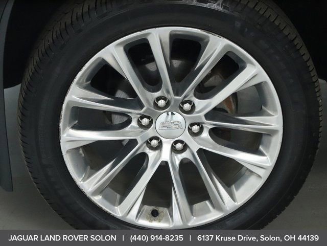 Used 2018 Cadillac Escalade Premium Luxury image 38