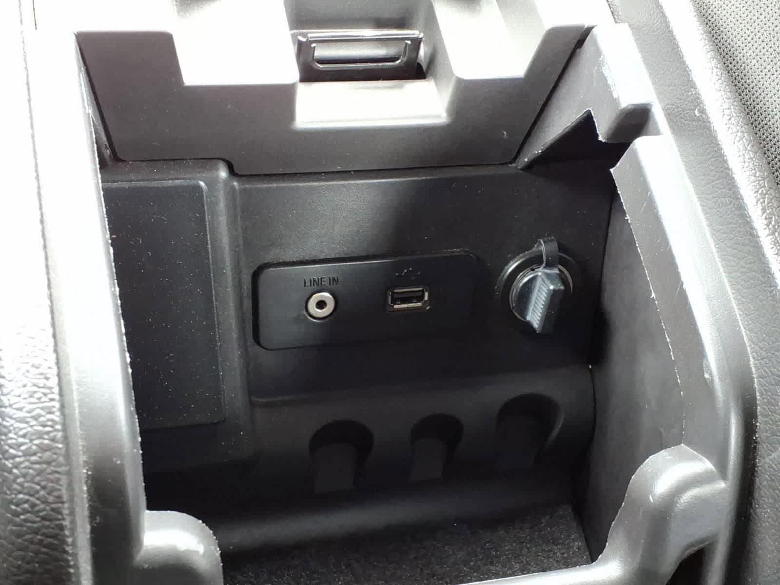 Used 2013 Ford Mustang Coupe RWD image 22