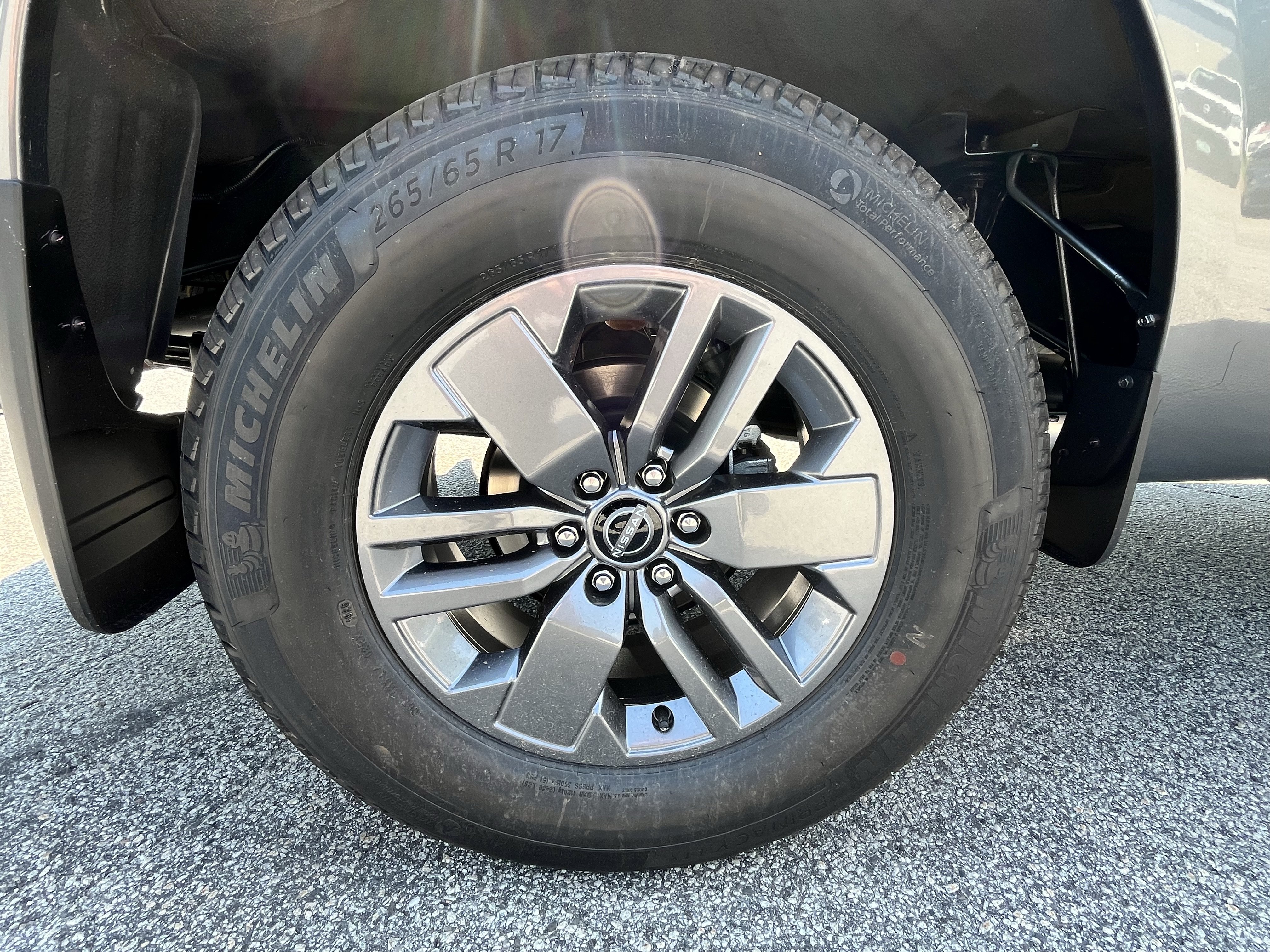 New 2026 Nissan Frontier SV w/ Tow Package AWD/4WD image 10