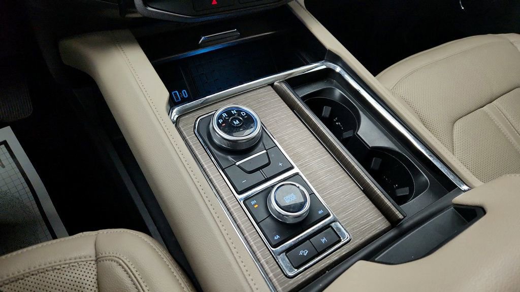 Used 2022 Ford Expedition Max Limited image 17