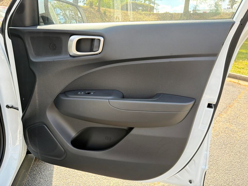 New 2026 Hyundai Venue SE image 14