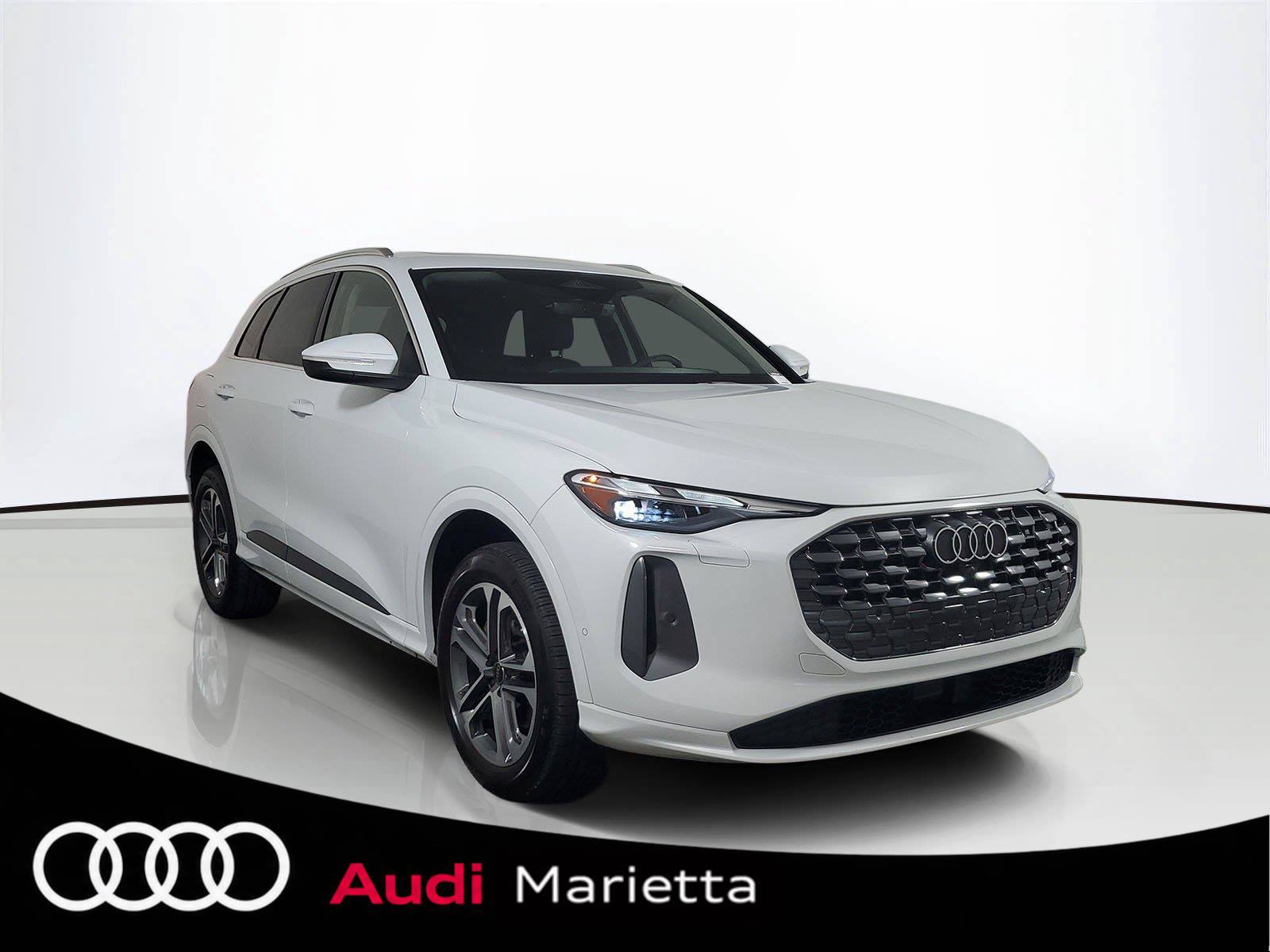Certified 2025 Audi Q5 Premium w/ Convenience Package AWD/4WD image 1