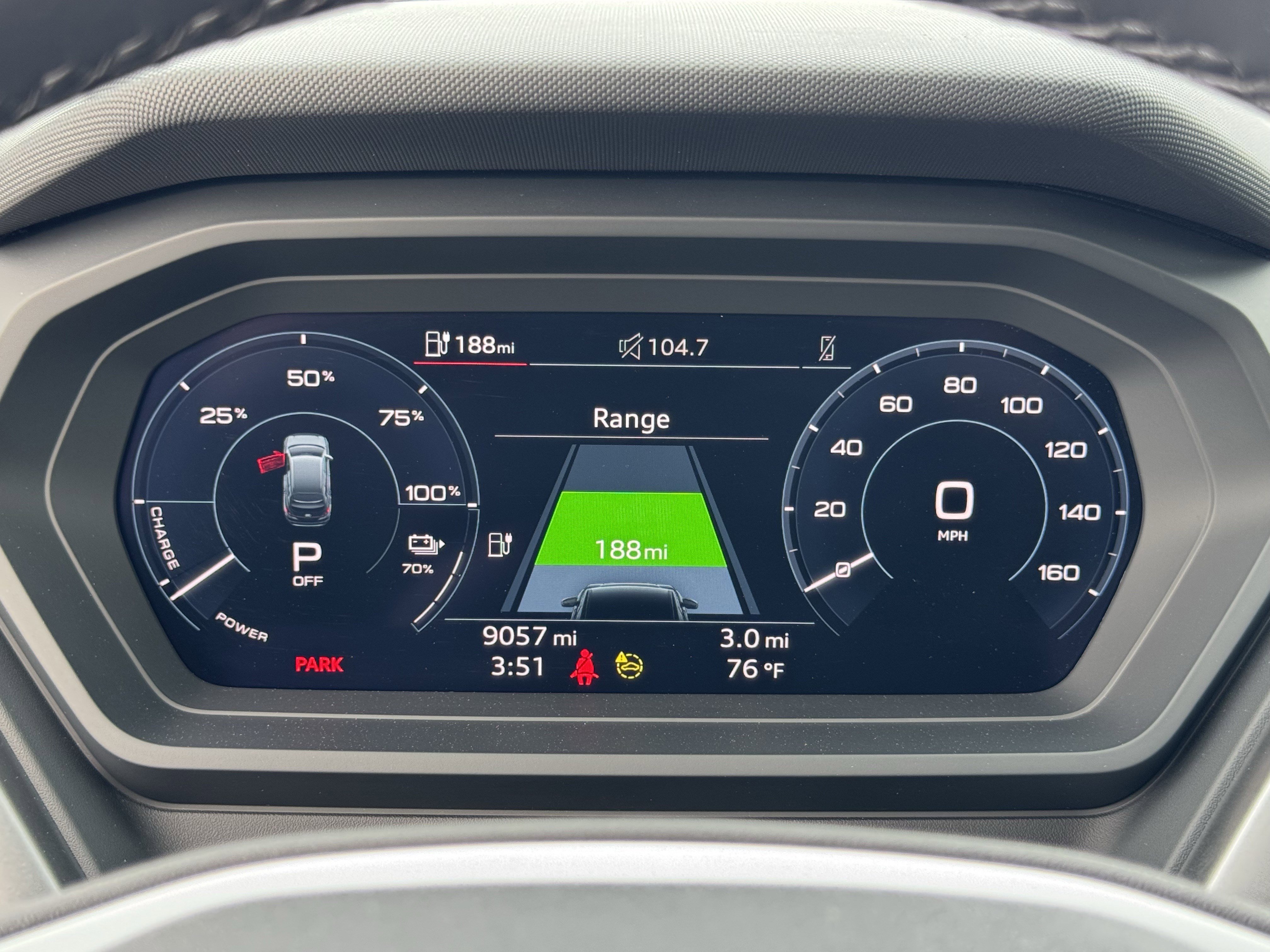 Used 2024 Audi Q4 e-tron Premium w/ Convenience Package image 21