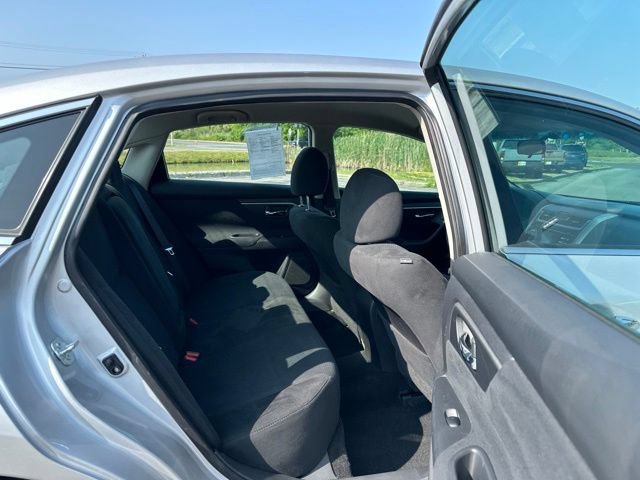 Used 2015 Nissan Altima 2.5 S w/ Power Driver Seat Package FWD image 18