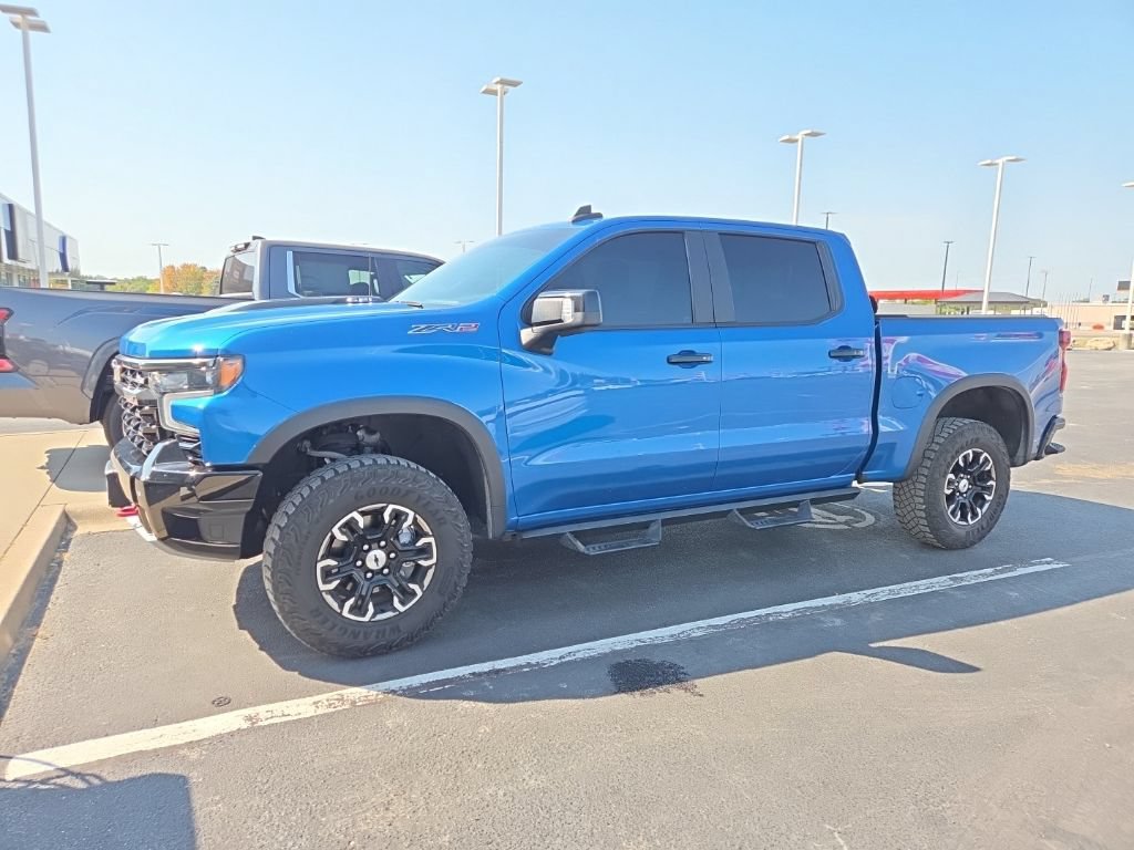 Used 2022 Chevrolet Silverado 1500 ZR2 AWD/4WD image 3
