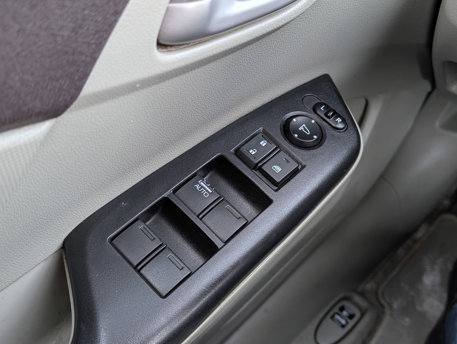 Used 2012 Honda Civic LX image 30