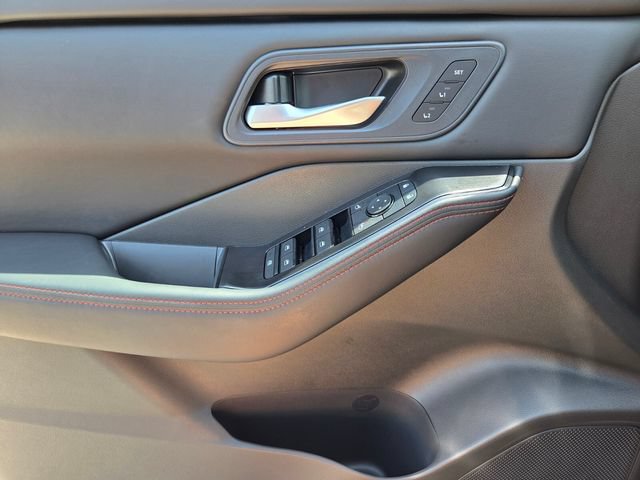 New 2026 Nissan Rogue SV AWD/4WD image 24