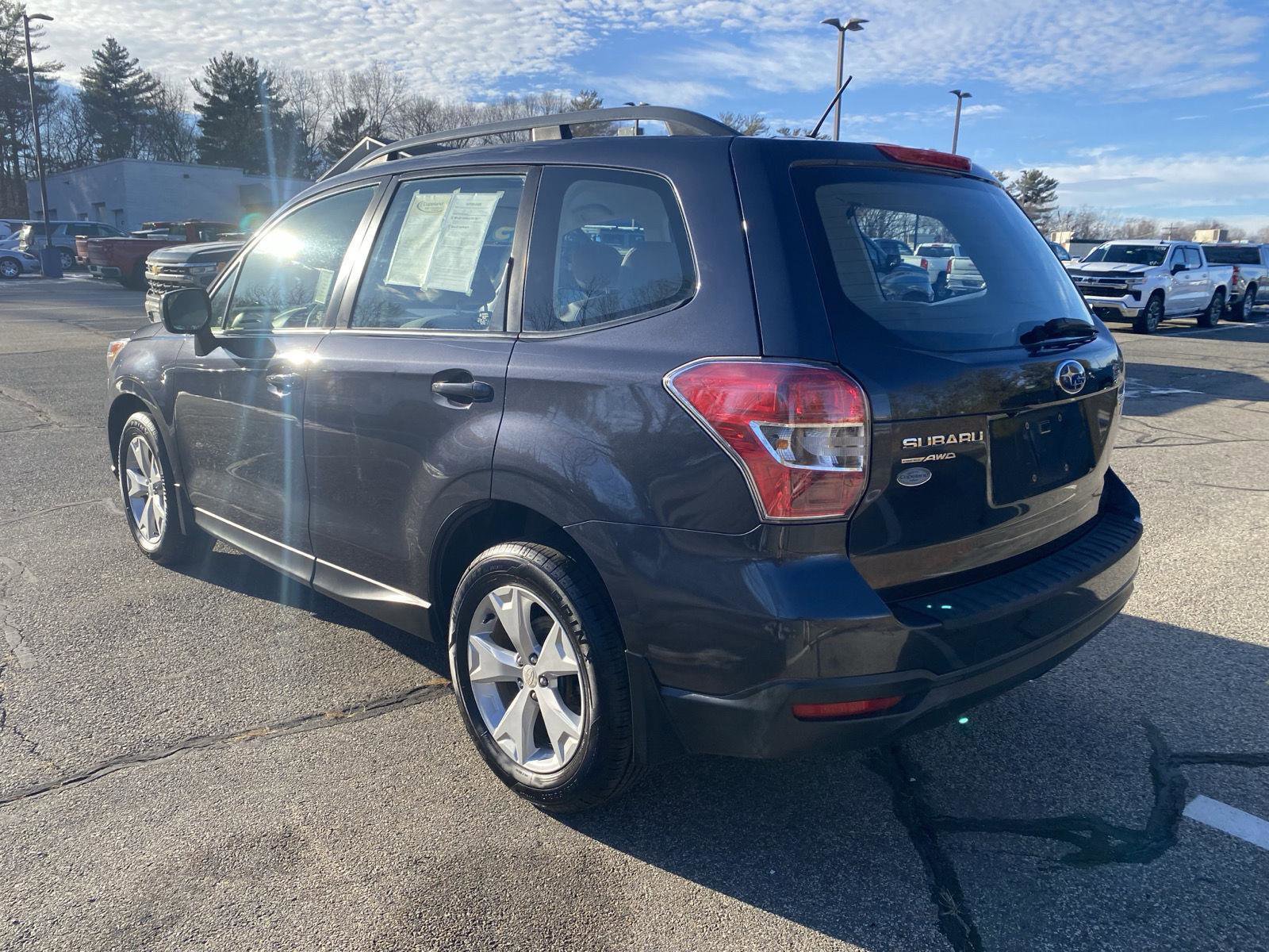 Used 2015 Subaru Forester 2.5i w/ Alloy Wheel Package image 4