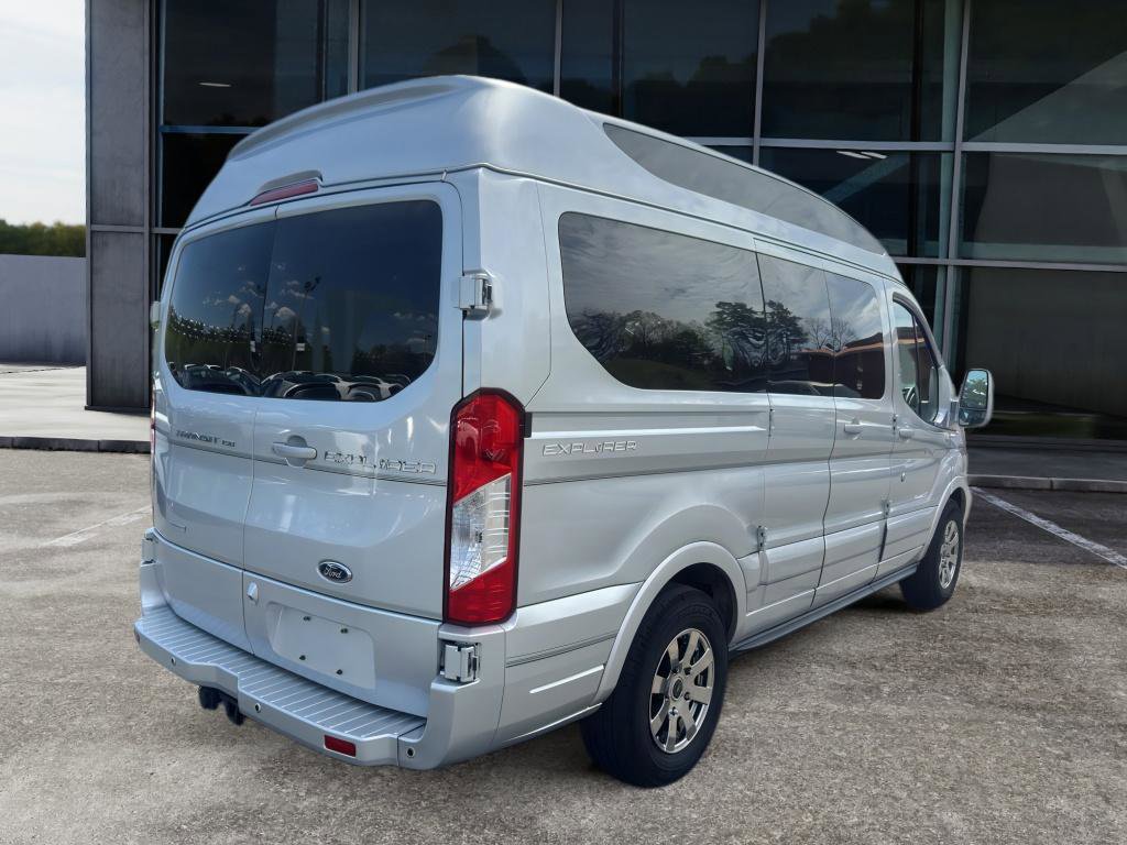 Used 2019 Ford Transit 150 130 Low Roof w/ Exterior Upgrade Package RWD image 5