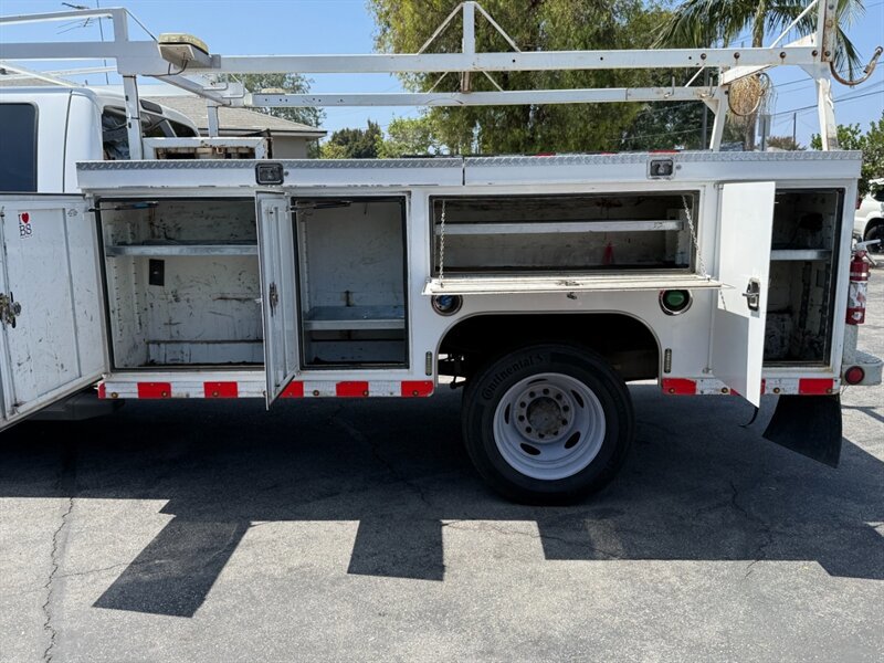 Used 2016 Ford F550 2WD Crew Cab Super Duty image 21