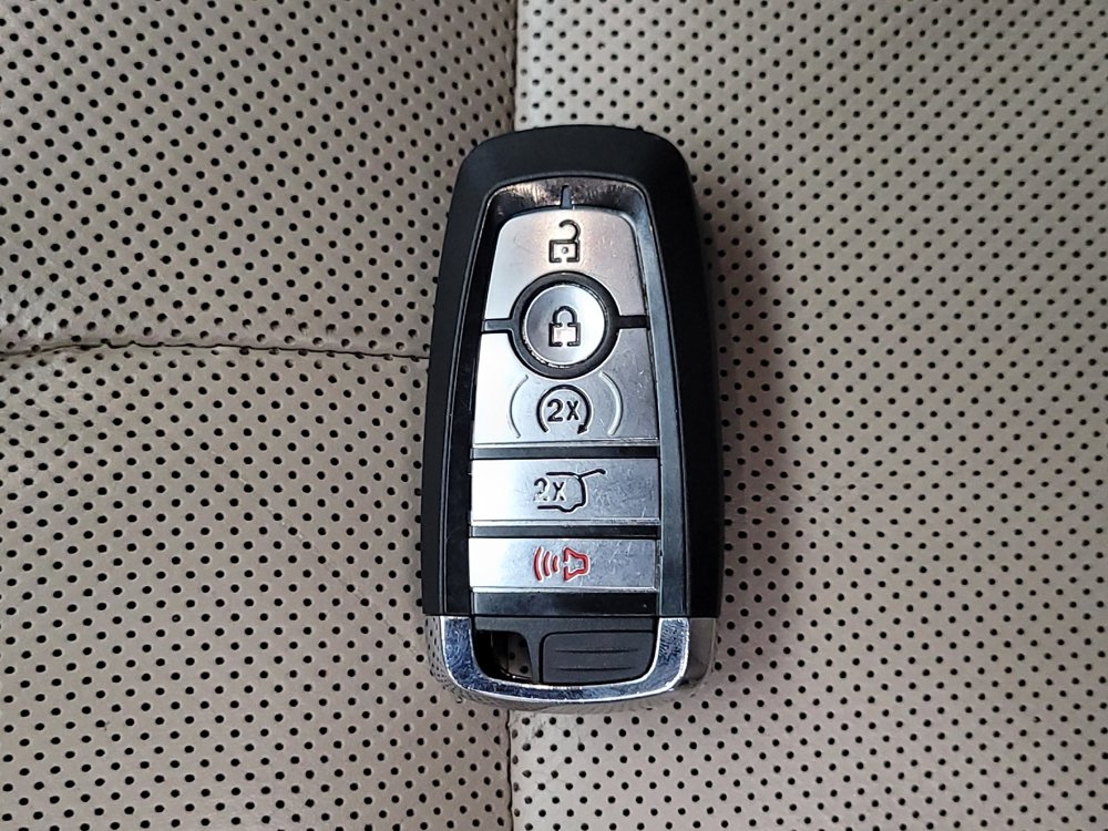 Used 2021 Lincoln Aviator Reserve w/ Equipment Group 201A AWD/4WD image 32