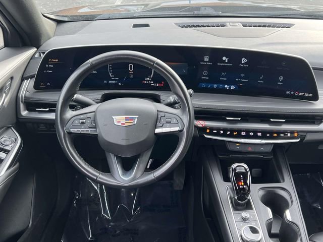 Used 2024 Cadillac XT4 Premium Luxury image 34