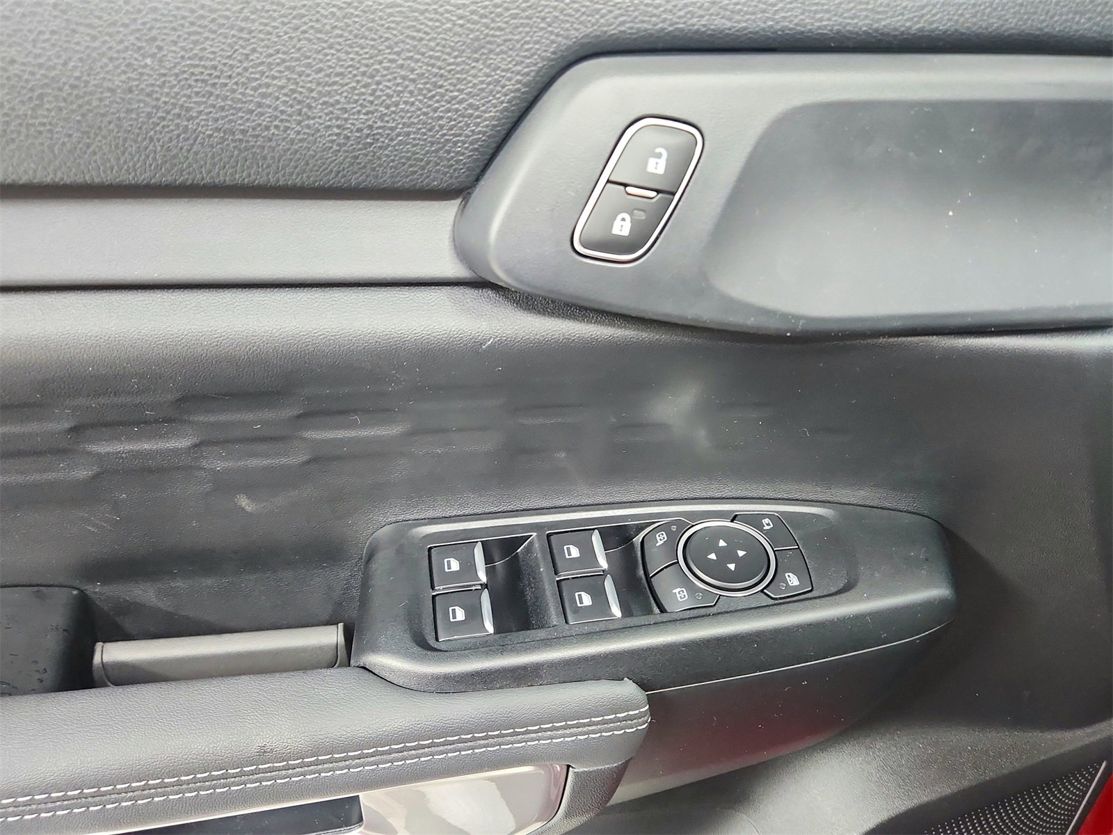 New 2025 Ford Ranger XLT w/ Equipment Group 301A High image 31