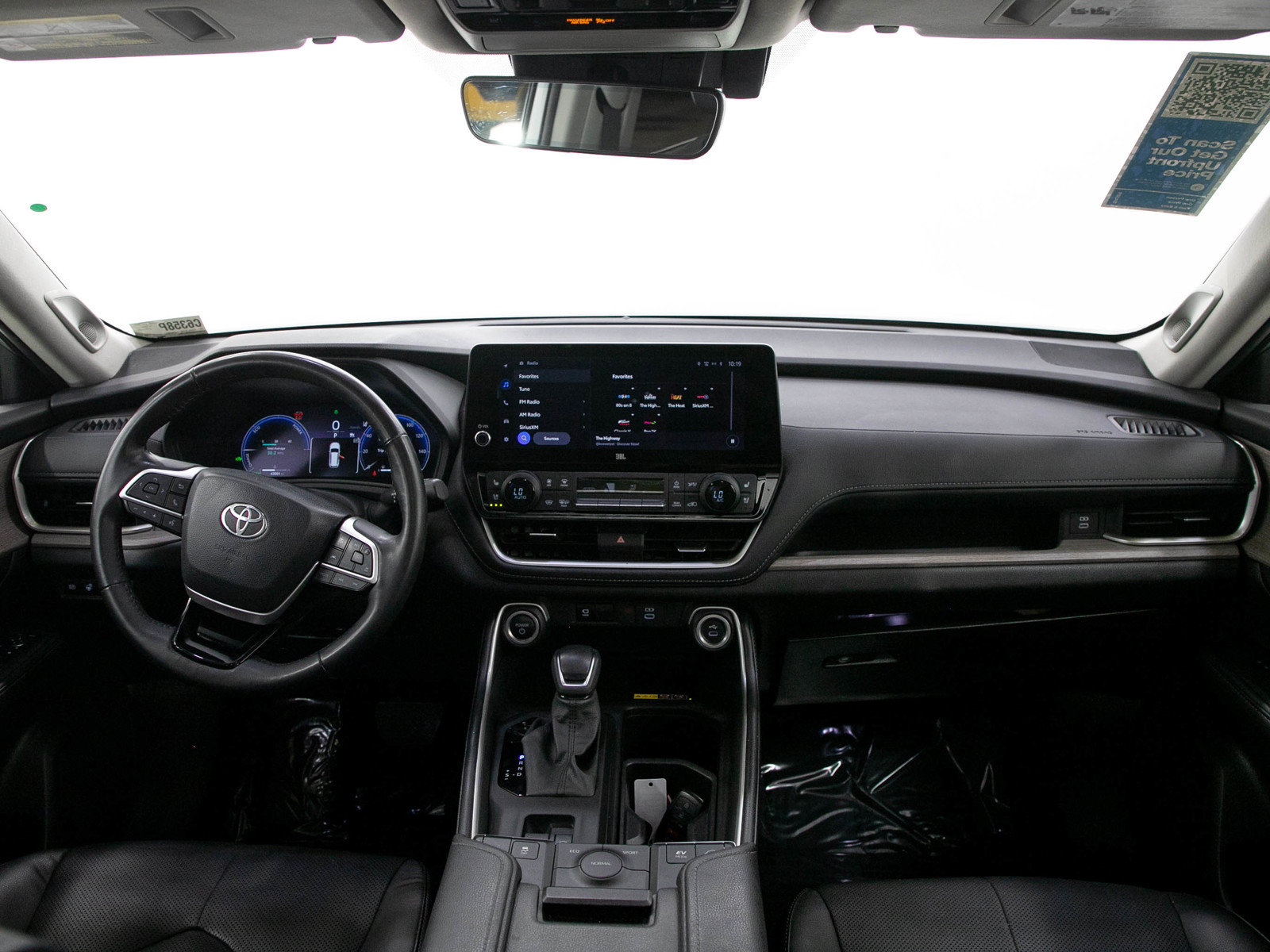 Used 2024 Toyota Grand Highlander AWD Hybrid image 14