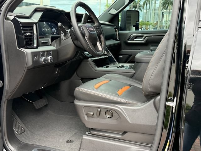 Certified 2025 GMC Sierra 2500 AT4 w/ Technology Package AWD/4WD image 14