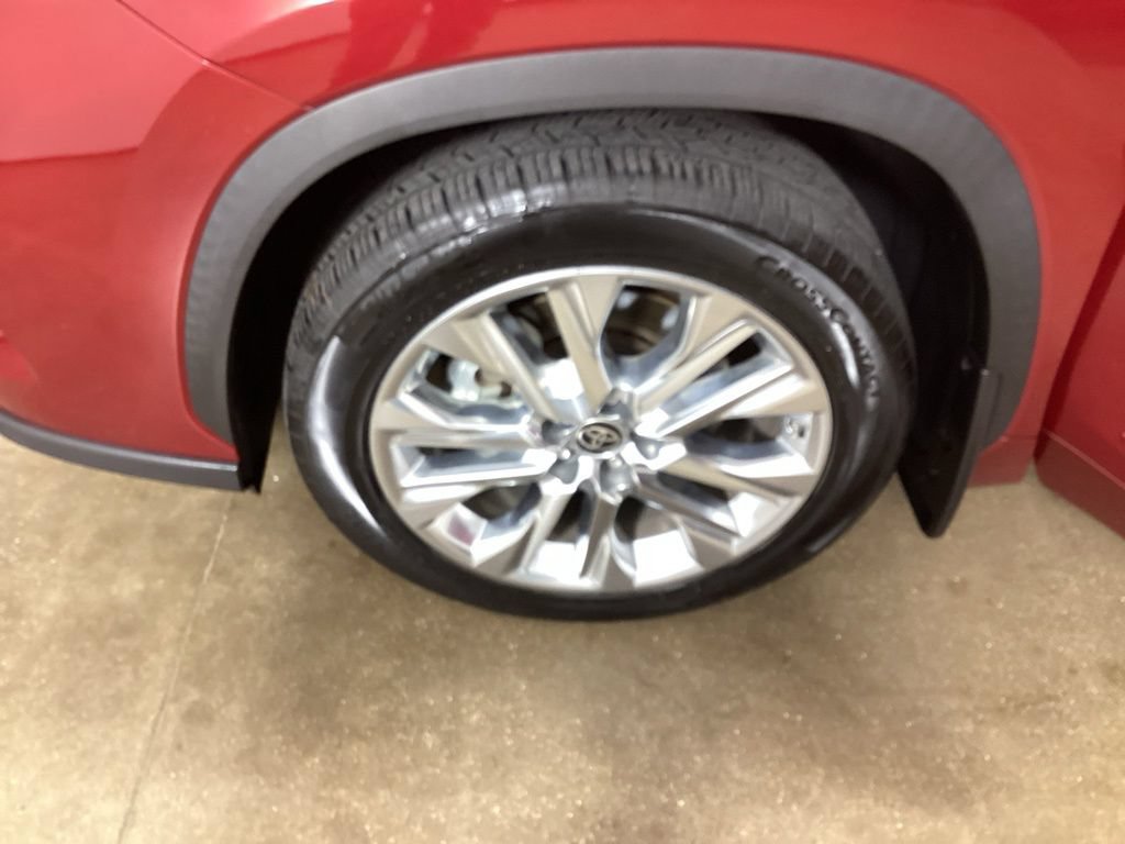 Used 2020 Toyota Highlander Limited AWD/4WD image 26