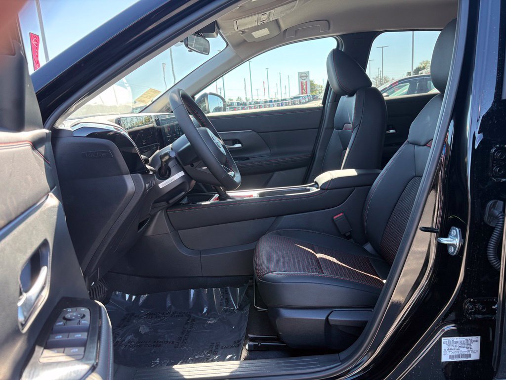New 2027 Nissan Kicks SR FWD image 23
