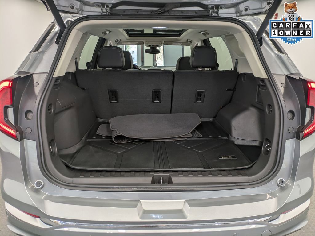 Used 2024 GMC Terrain Denali w/ Denali Premium Package image 27