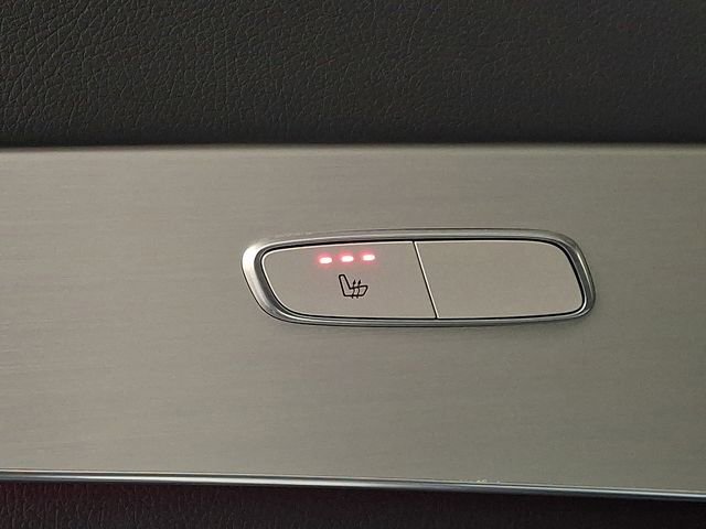 Used 2021 Mercedes-Benz GLC 300 4MATIC image 14