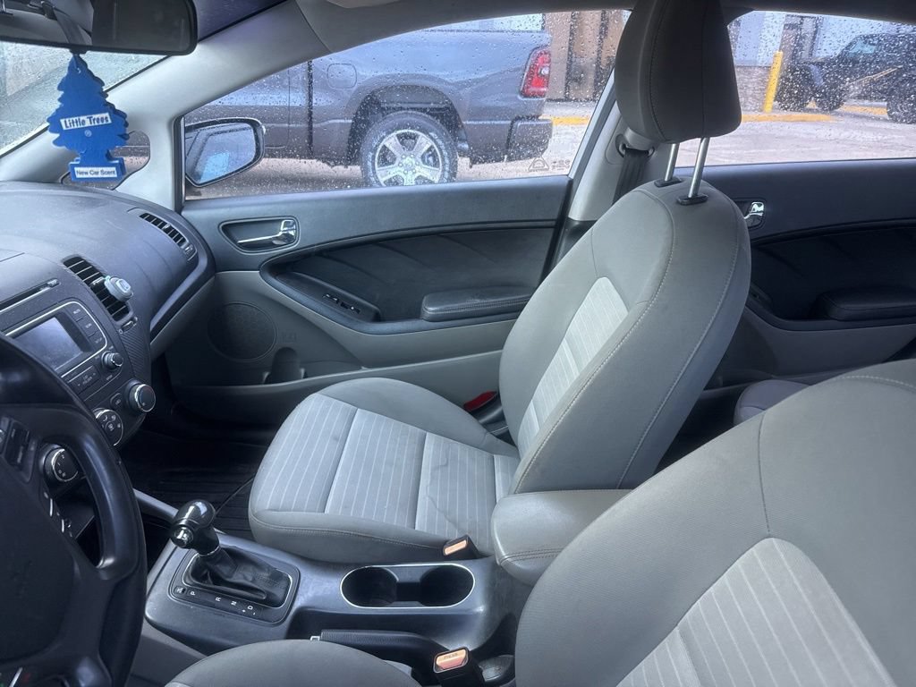 Used 2016 Kia Forte EX FWD image 8