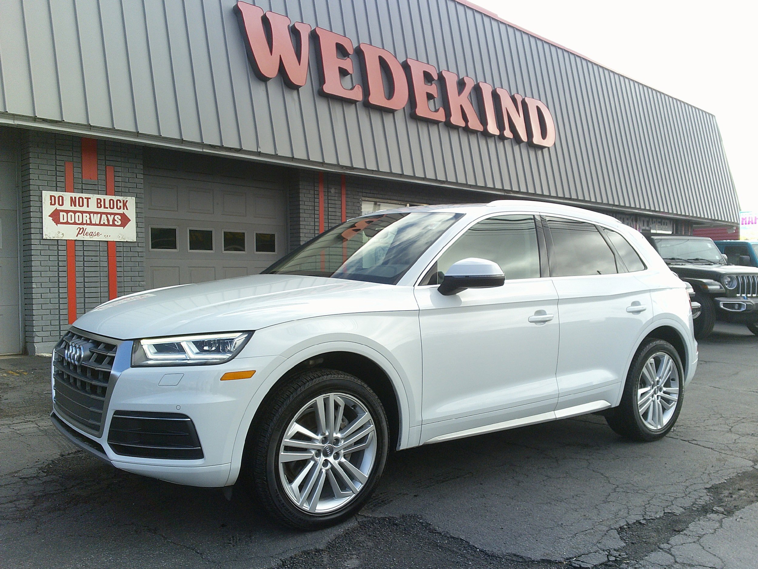 Used 2019 Audi Q5 2.0T Premium Plus AWD/4WD image 1