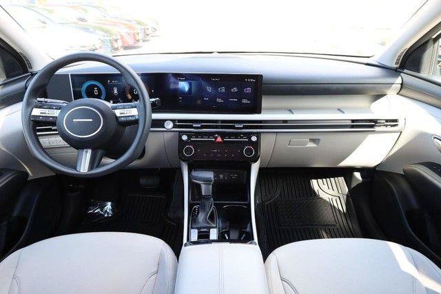 Used 2025 Hyundai Tucson SEL AWD/4WD image 22