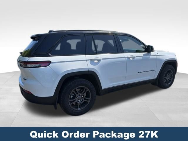 Used 2024 Jeep Grand Cherokee Trailhawk w/ Advanced Protech Group II AWD/4WD image 6