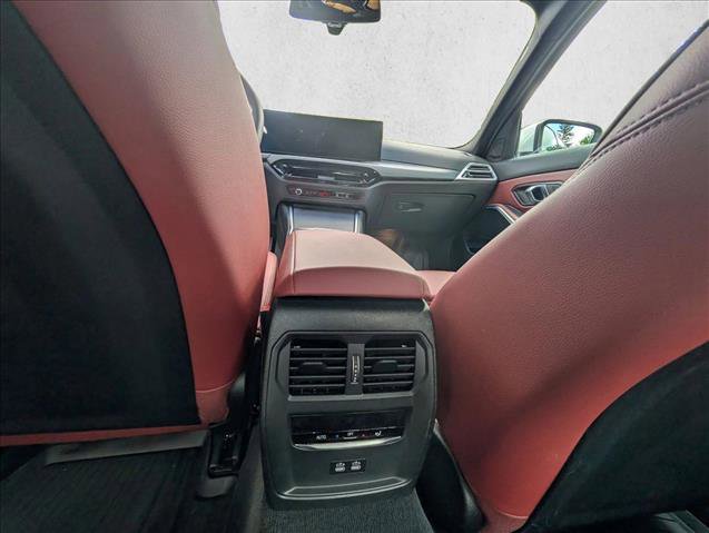 Used 2025 BMW 330i Sedan w/ Convenience Package RWD image 27